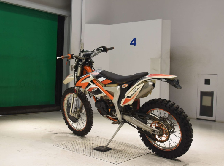Мотоцикл KTM FREERIDE 250R с пробегом 3270 km с пробегом 3270 km