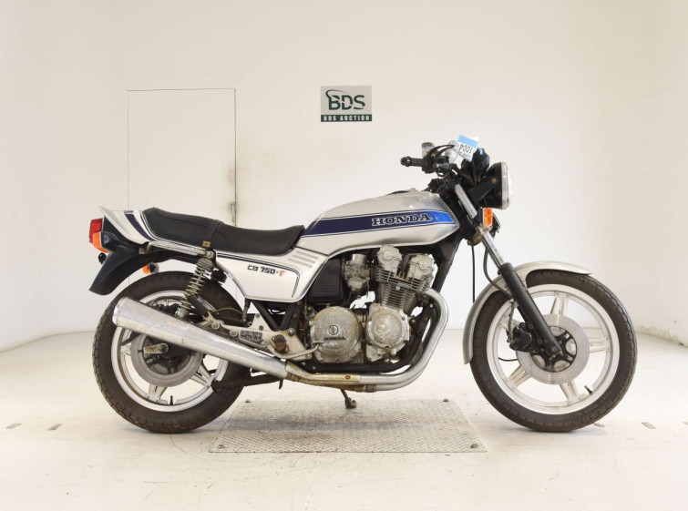 Мотоцикл Honda CB750SFA с пробегом 8165 km