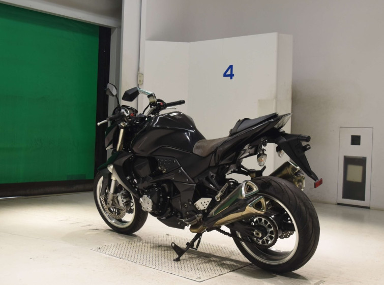 Мотоцикл Kawasaki Z1000 с пробегом 28172 km с пробегом 28172 km