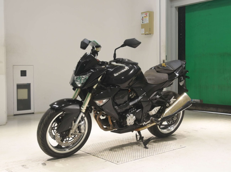 Мотоцикл Kawasaki Z1000 с пробегом 28172 km с пробегом 28172 km