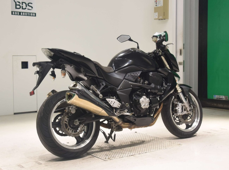 Мотоцикл Kawasaki Z1000 с пробегом 28172 km с пробегом 28172 km