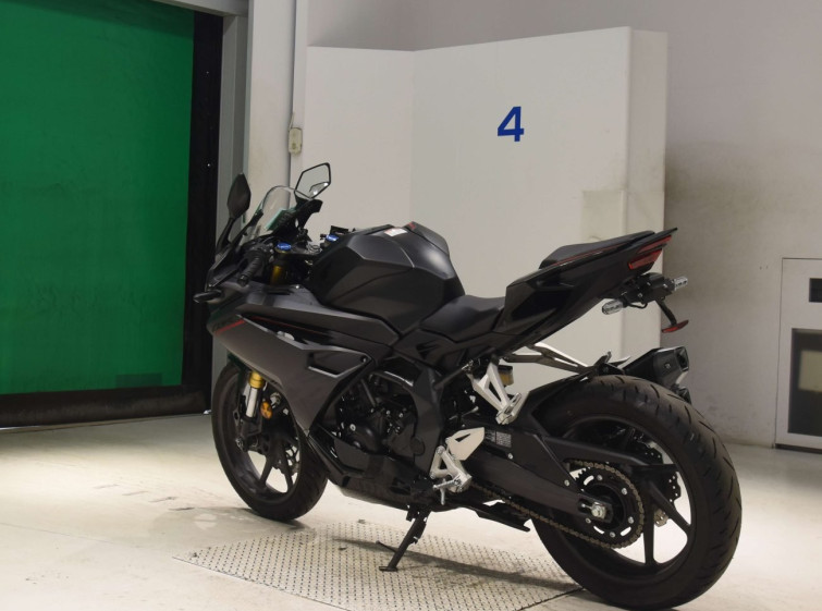Мотоцикл Honda CBR250RR с пробегом 423 km с пробегом 423 km