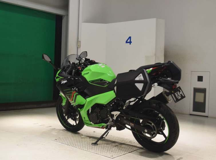 Мотоцикл Kawasaki NINJA400 с пробегом 7147 km с пробегом 7147 km