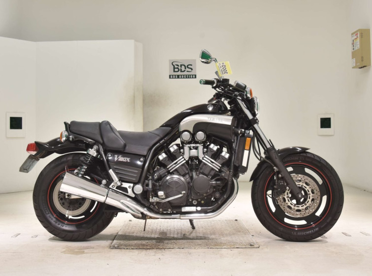 Мотоцикл Yamaha V-MAX1200 з пробігом 72052 km