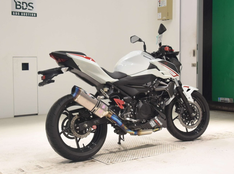 Мотоцикл Kawasaki Z400 с пробегом 14772 km с пробегом 14772 km