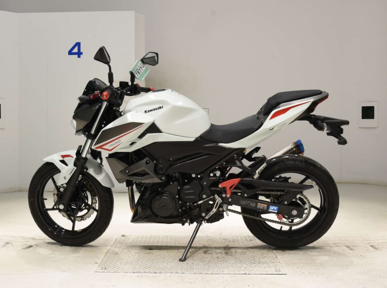 Мотоцикл Kawasaki Z400 с пробегом 14772 km с пробегом 14772 km