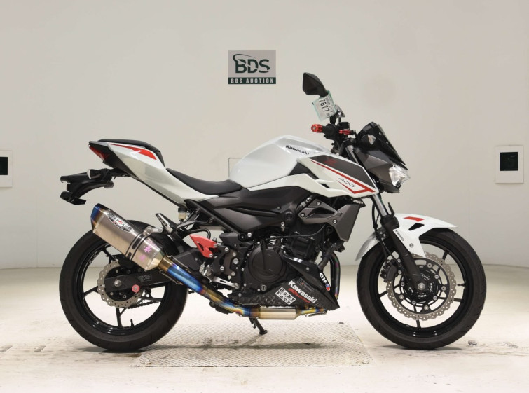 Мотоцикл Kawasaki Z400 с пробегом 14772 km с пробегом 14772 km