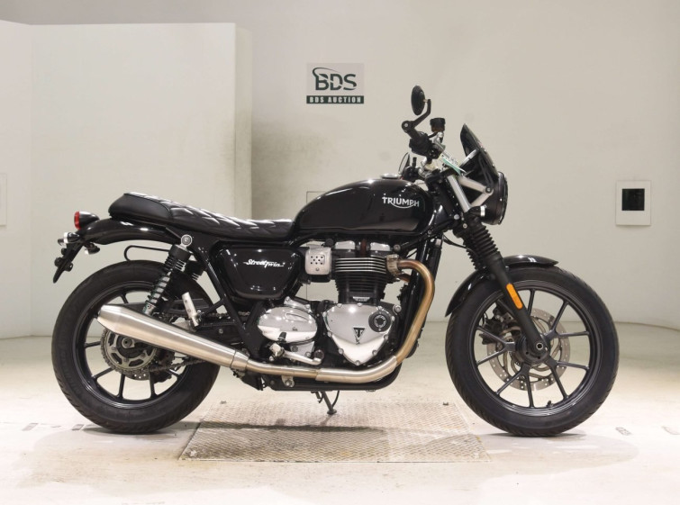 Мотоцикл Triumph STREET TWIN с пробегом 17044 km