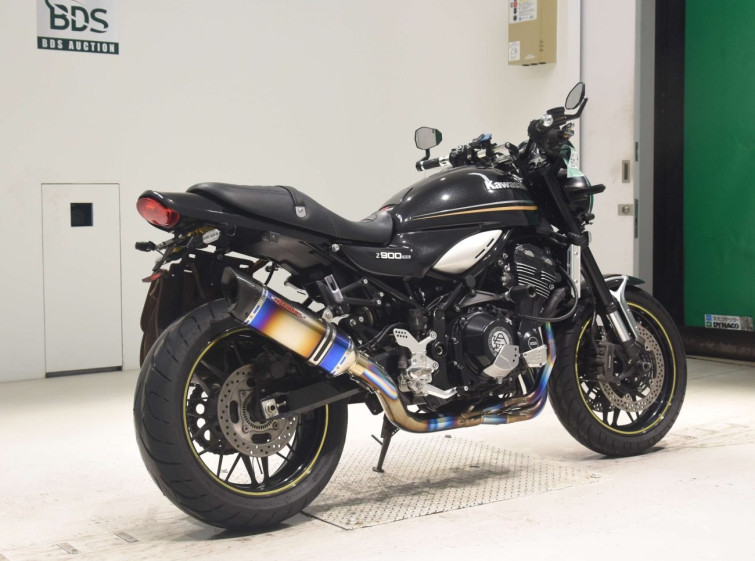 Мотоцикл Kawasaki Z900RS з пробігом 32043 km з пробігом 32043 km