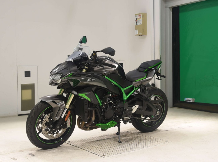 Мотоцикл Kawasaki Z H2 SE з пробігом 8442 km з пробігом 8442 km