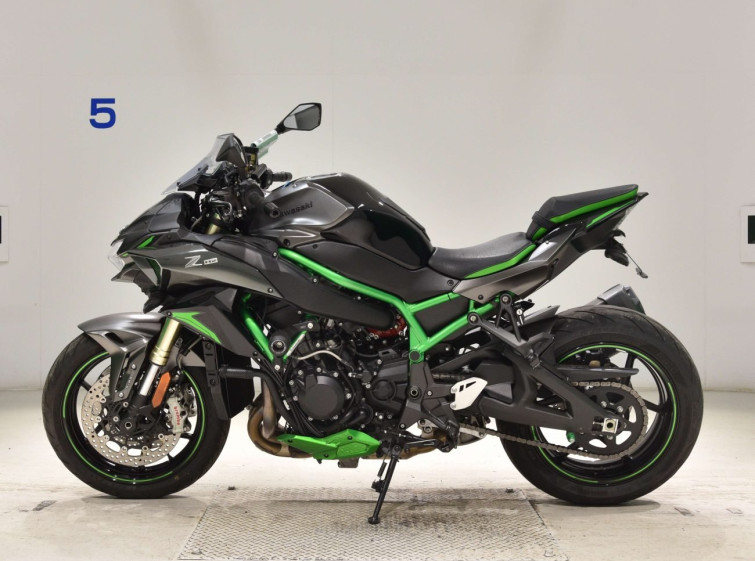 Мотоцикл Kawasaki Z H2 SE з пробігом 8442 km з пробігом 8442 km