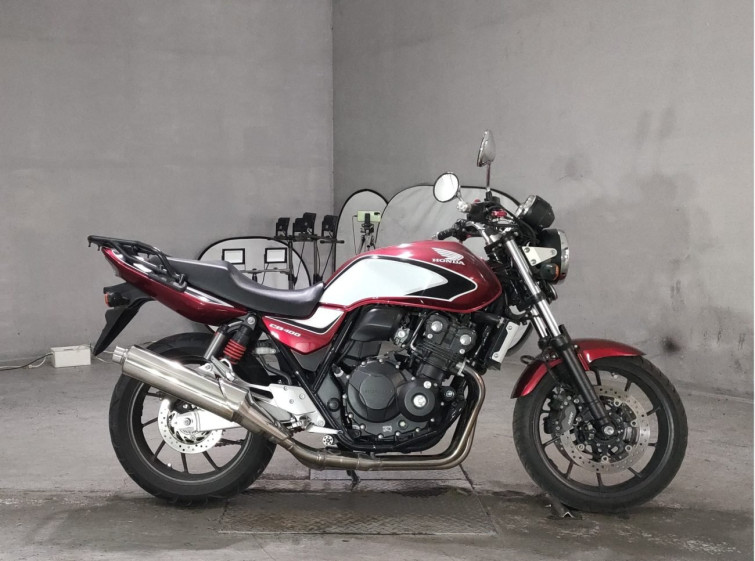 Мотоцикл Honda CB400SFV з пробігом 6798 km