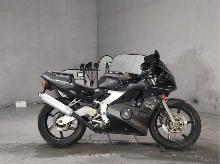Мотоцикл Honda CBR250RR з пробігом 41932 km
