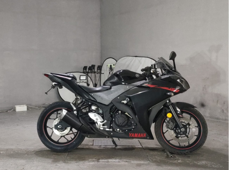 Мотоцикл Yamaha YZF-R3 с пробегом 10171 km