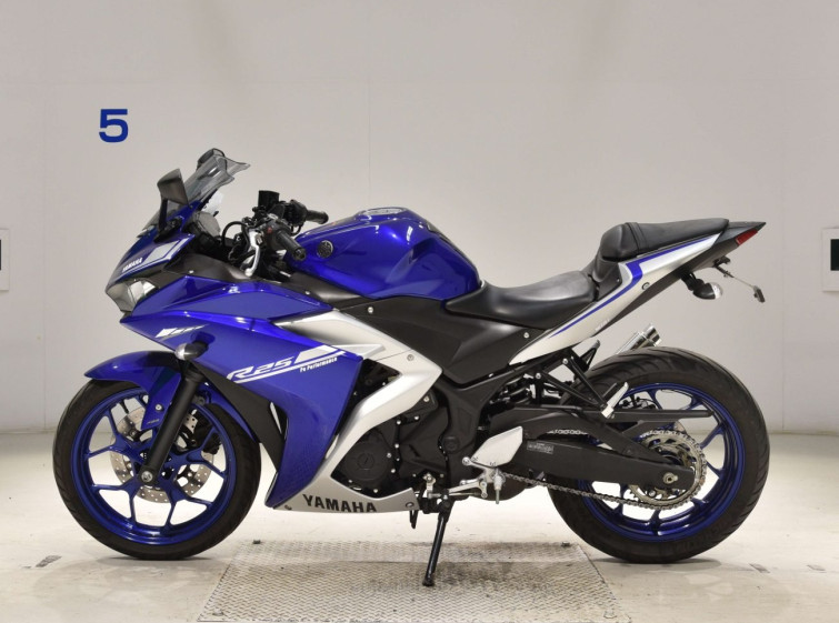 Мотоцикл Yamaha YZF-R25A с пробегом 18942 km