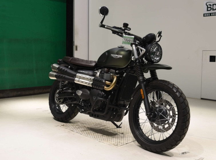 Мотоцикл Triumph SCRAMBLER 900 з пробігом 1075 km