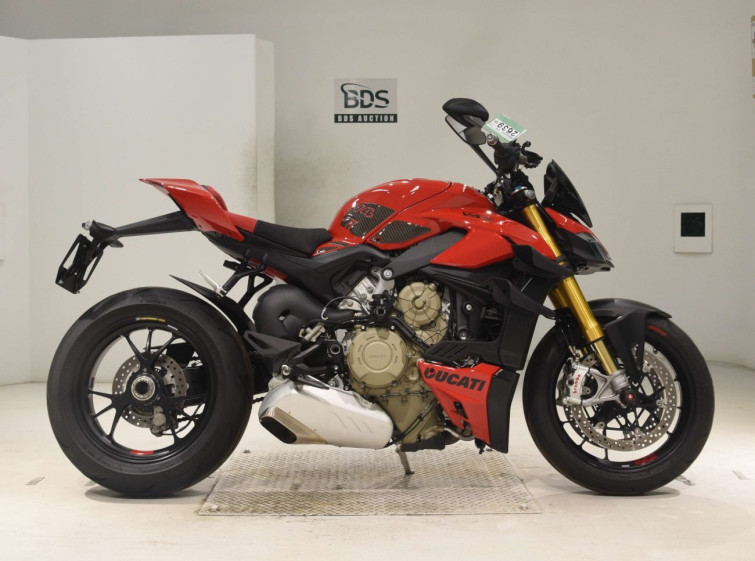 Мотоцикл Ducati STREETFIGHTER V4S з пробігом 3310 km