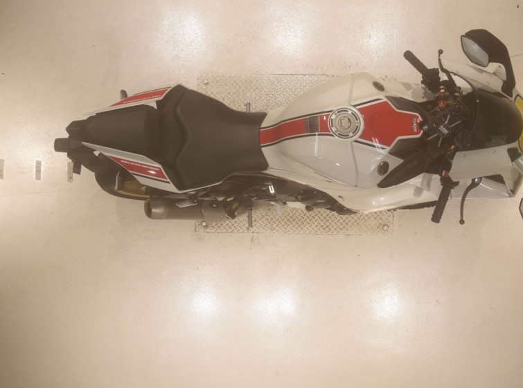 Мотоцикл Yamaha YZF-R1 с пробегом 10694 km