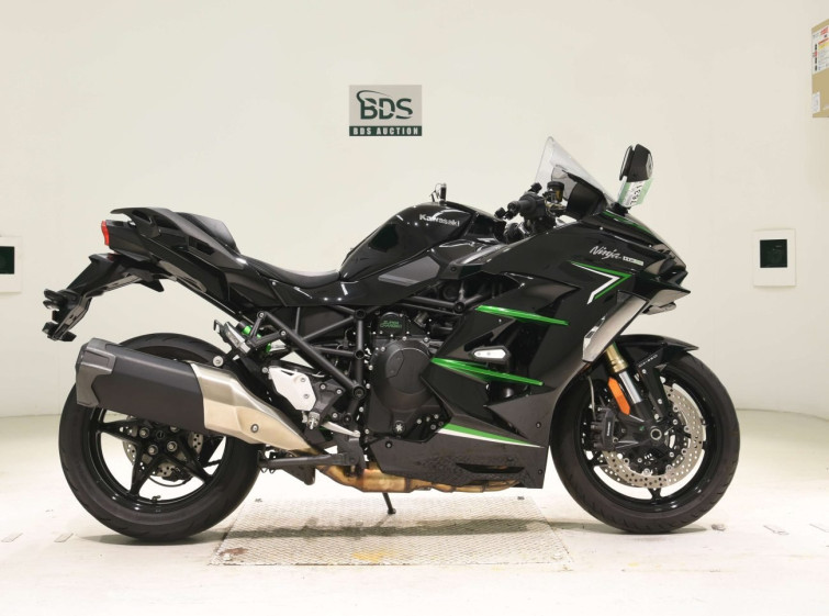 Мотоцикл Kawasaki NINJA H2 SX с пробегом 8461 km