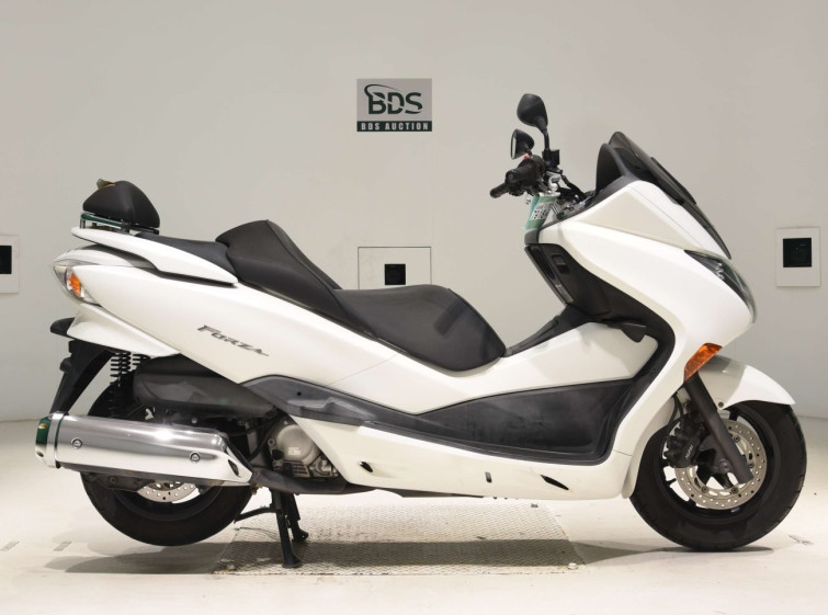 Мотоцикл Honda FORZA з пробігом 70585 km