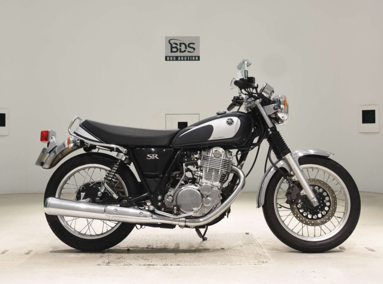 Мотоцикл Yamaha SR400 з пробігом 3992 km