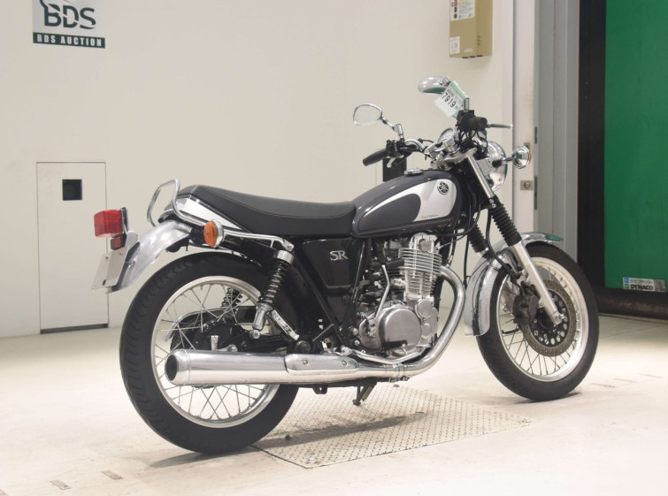 Мотоцикл Yamaha SR400 з пробігом 3992 km