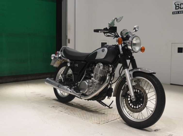 Мотоцикл Yamaha SR400 з пробігом 3992 km