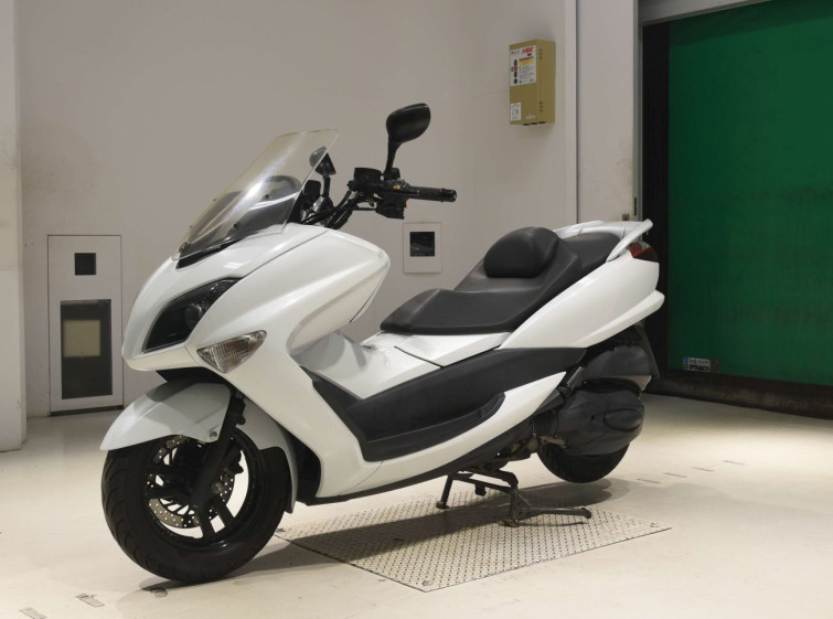 Мотоцикл Yamaha MAJESTY 250 з пробігом 29690 km