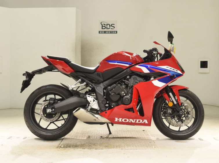 Мотоцикл Honda CBR650R с пробегом 23 km