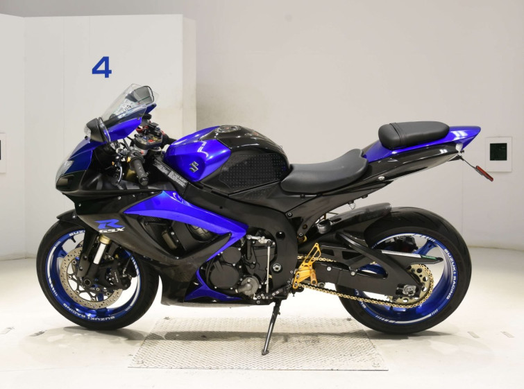 Мотоцикл Suzuki GSX-R600 с пробегом 28156 km