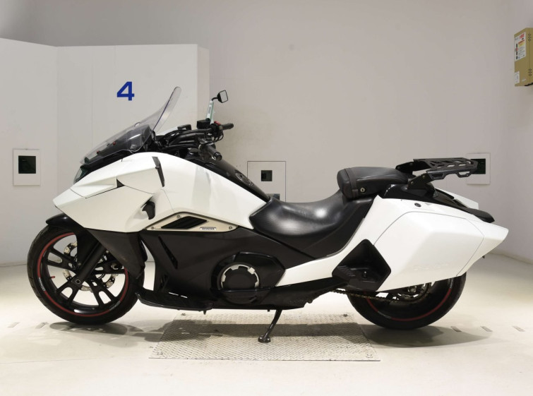 Мотоцикл Honda NM4-02 VULTUS с пробегом 32537 km