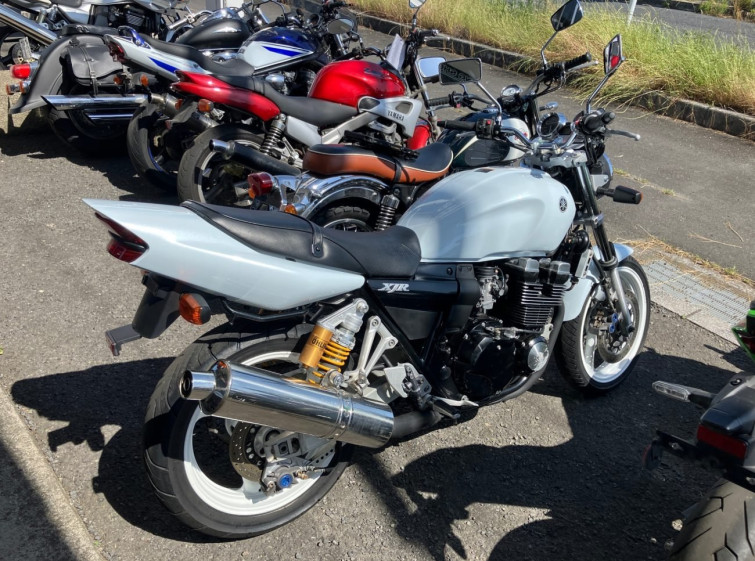 Мотоцикл Yamaha XJR400 с пробегом 25200 km