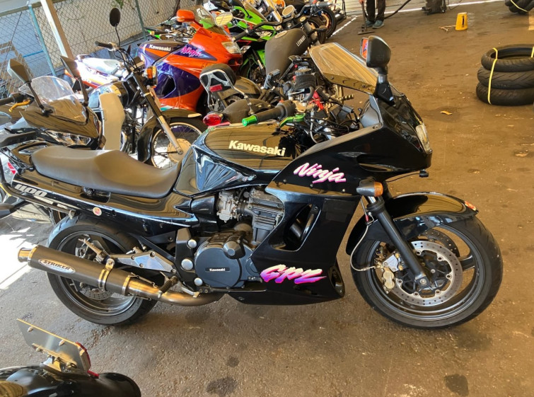 Мотоцикл Kawasaki GPZ1100 с пробегом 47521 km