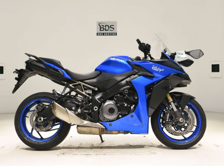 Мотоцикл Suzuki gsx-s1000 gt с пробегом 19916 km
