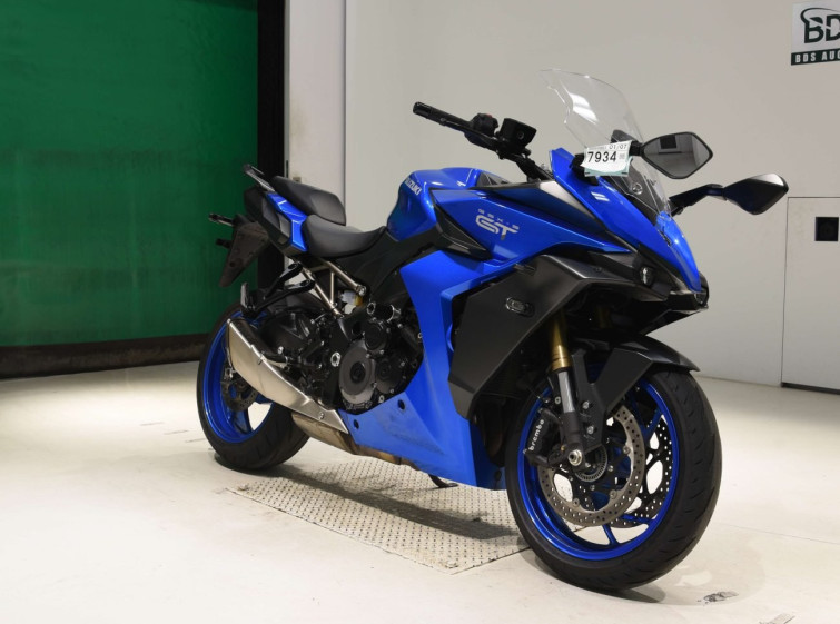 Мотоцикл Suzuki gsx-s1000 gt с пробегом 19916 km
