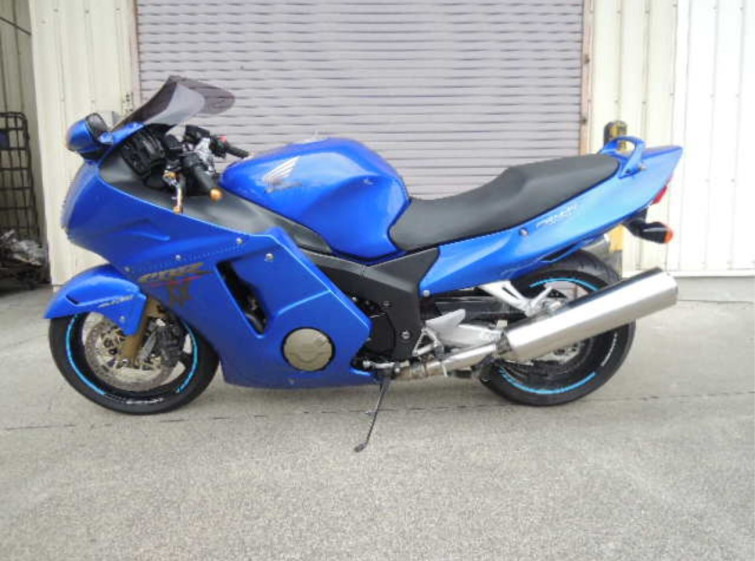 Мотоцикл Honda CBR1100XX BLACKBIRD з пробігом 28800 km