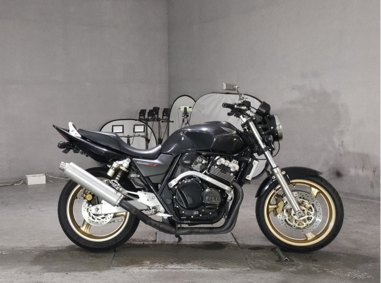Мотоцикл Honda CB400SFV з пробігом 31924 km