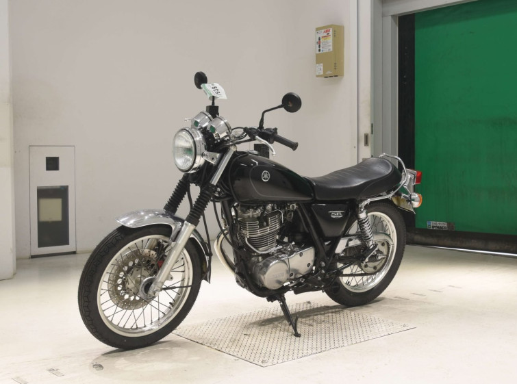 Мотоцикл Yamaha SR400 з пробігом 9385 km