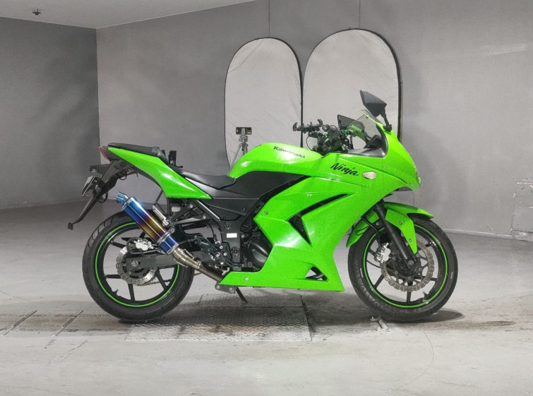 Мотоцикл Kawasaki NINJA250R с пробегом 38113 km
