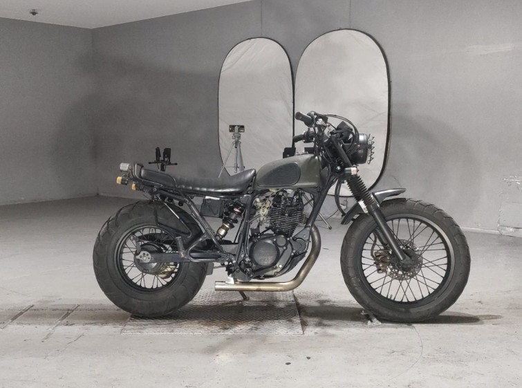 Мотоцикл Yamaha TW200 з пробігом 11734 km