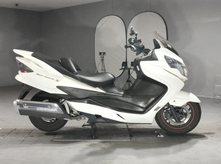 Мотоцикл Suzuki SKYWAVE 250S с пробегом 26318 km