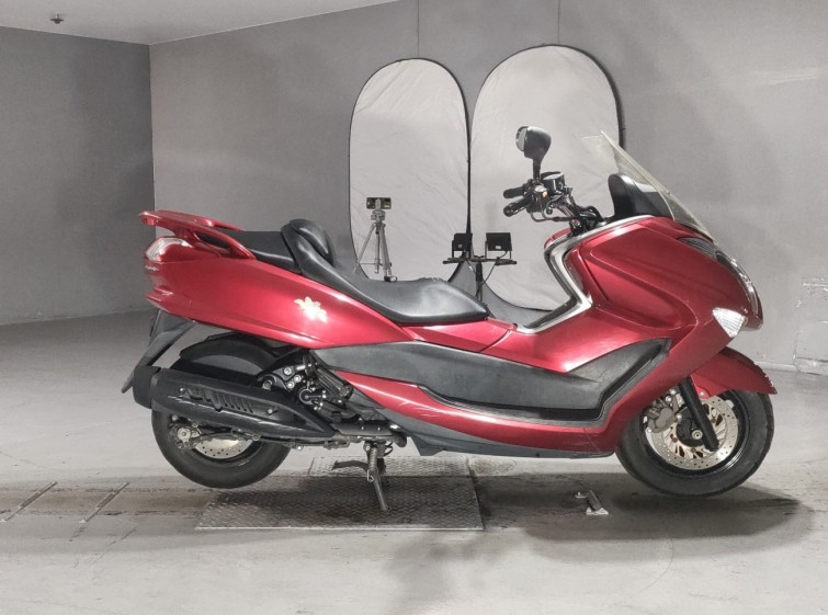 Мотоцикл Yamaha MAJESTY 250 с пробегом 42760 km