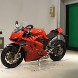 Мотоцикл Ducati PANIGALE V4S з пробігом 32453 km