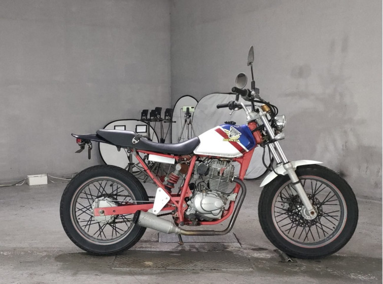 Мотоцикл Honda FTR223 с пробегом 2746 km