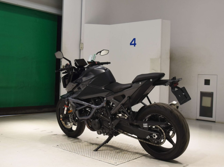 Мотоцикл KTM 990 DUKE с пробегом 4349 km