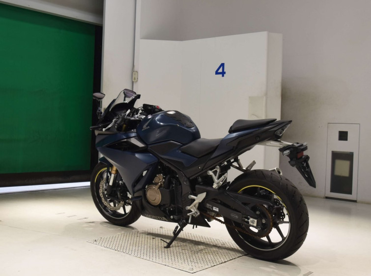 Мотоцикл Honda CBR400R з пробігом 10983 km