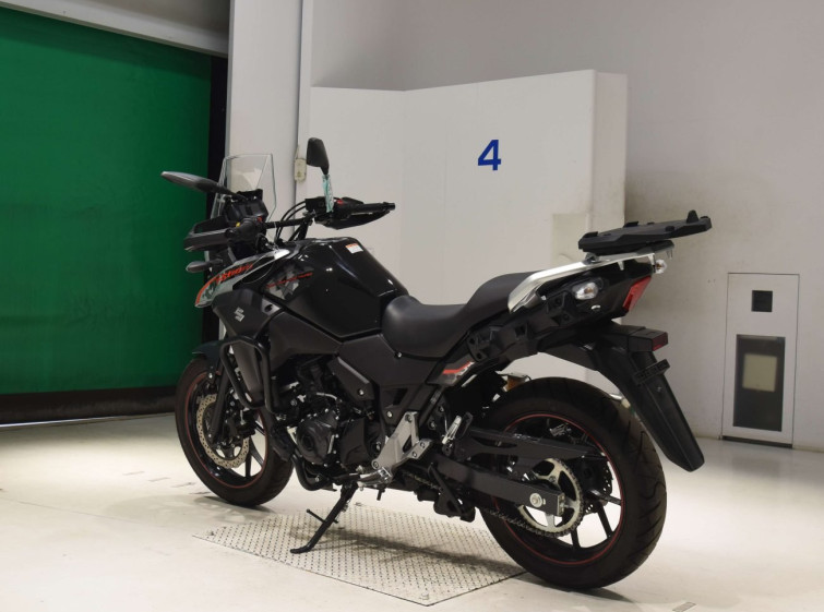 Мотоцикл Suzuki V-STROM DL250 с пробегом 8518 km