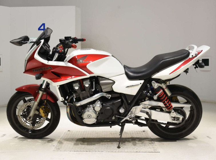 Мотоцикл Honda CB1300SF BOLDOR з пробігом 68604 km