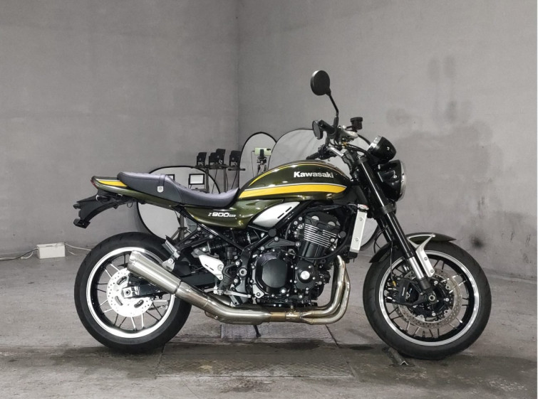 Мотоцикл Kawasaki Z900RS з пробігом 427 km