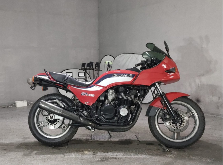 Мотоцикл Kawasaki GPZ750F з пробігом 42775 km